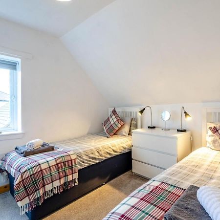 Cosy 3 Bedroom Home In Centre Of Brodick Extérieur photo