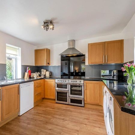 Cosy 3 Bedroom Home In Centre Of Brodick Extérieur photo