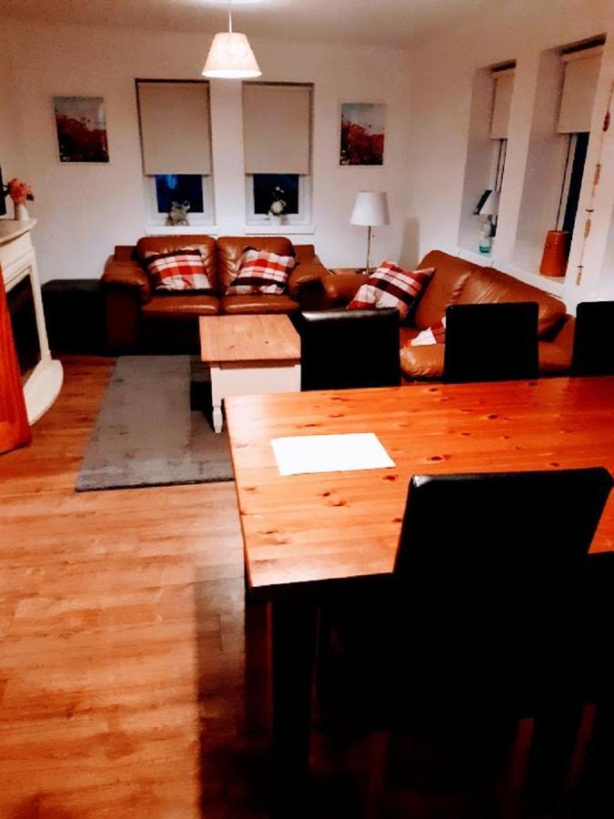 Cosy 3 Bedroom Home In Centre Of Brodick Extérieur photo