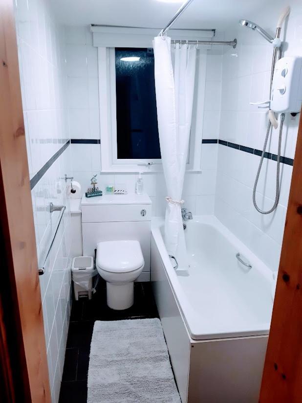 Cosy 3 Bedroom Home In Centre Of Brodick Extérieur photo